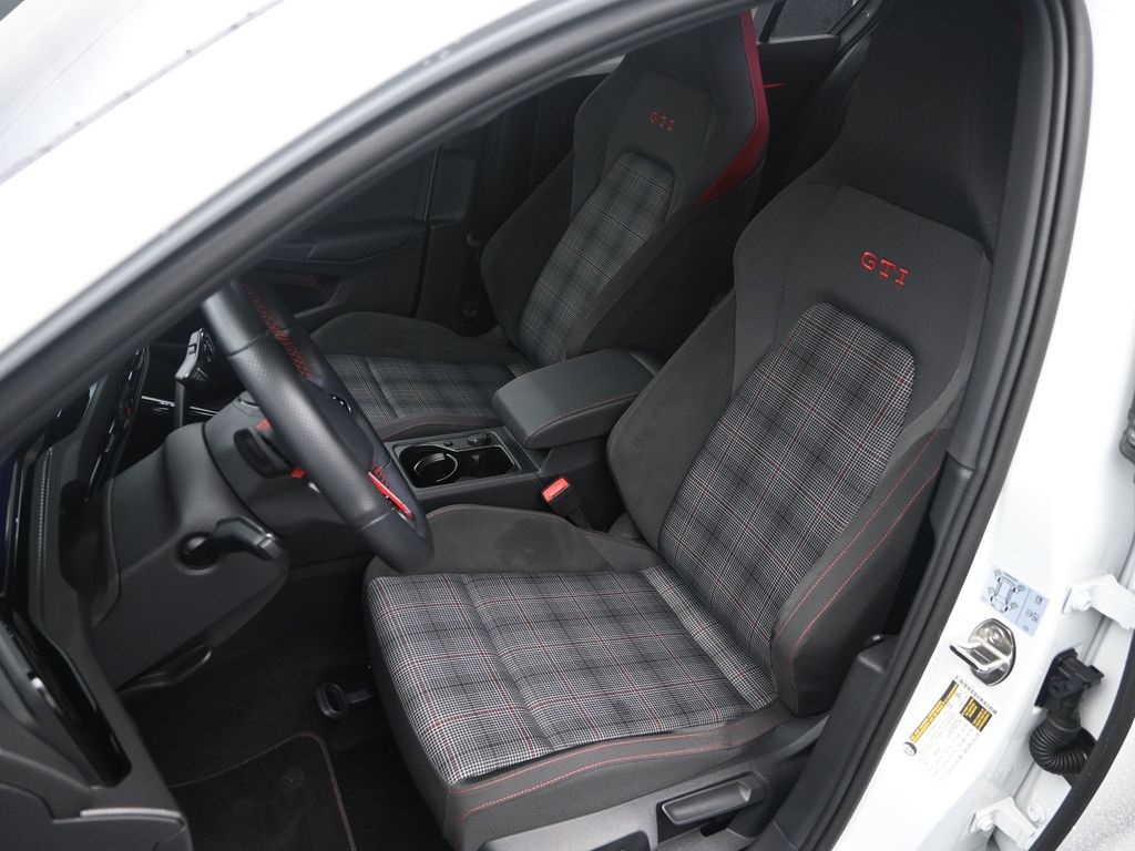 2024 Volkswagen Golf GTI S photo 10