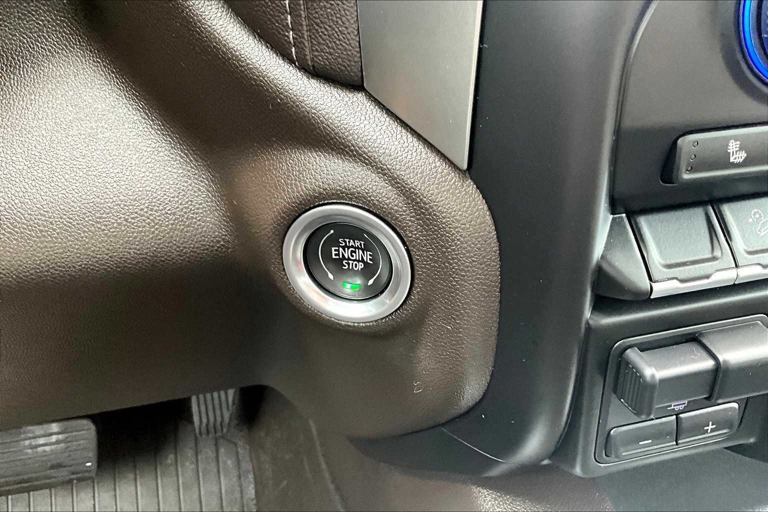 2021 Chevrolet Silverado 1500 RST photo 31