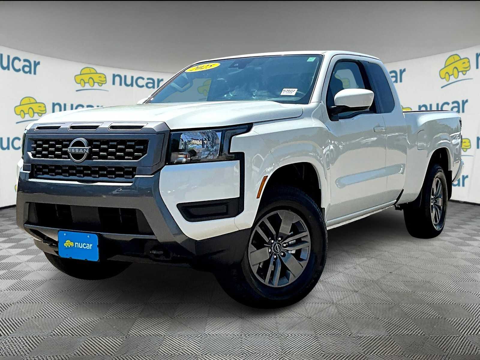 2025 Nissan Frontier SV photo 3