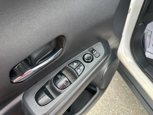 2021 Nissan Kicks SV photo 13
