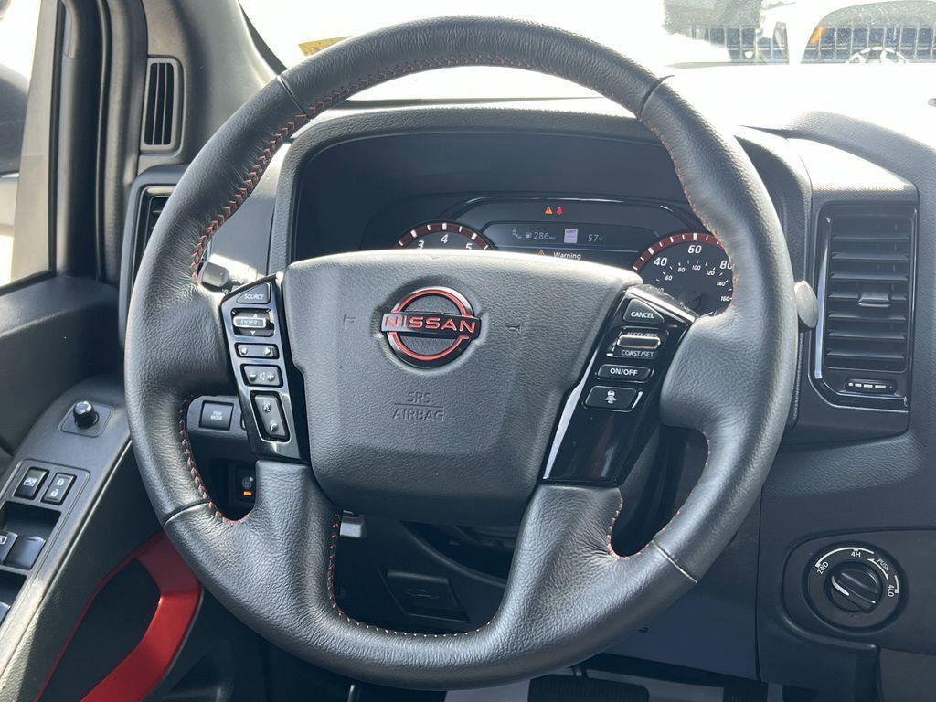 2024 Nissan Frontier PRO-4X photo 15