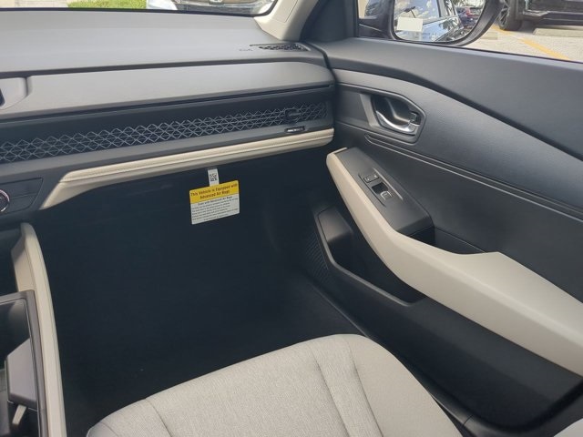 2025 Honda Accord LX photo 13