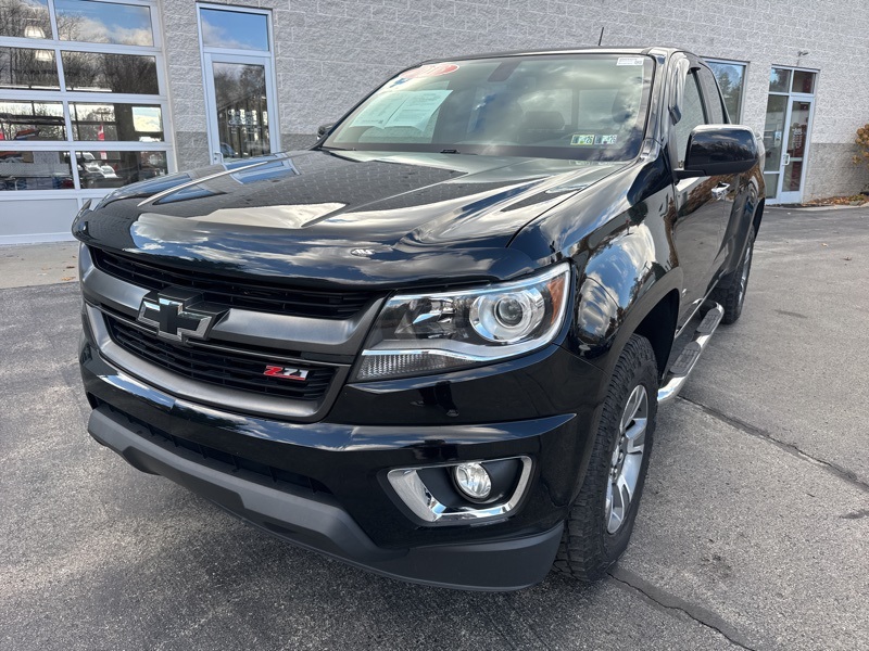 2018 Chevrolet Colorado Z71 photo 2