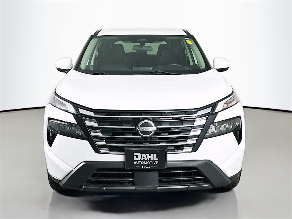 Used 2024 Nissan Rogue SV with VIN 5N1BT3BB5RC719817 for sale in Winona, Minnesota