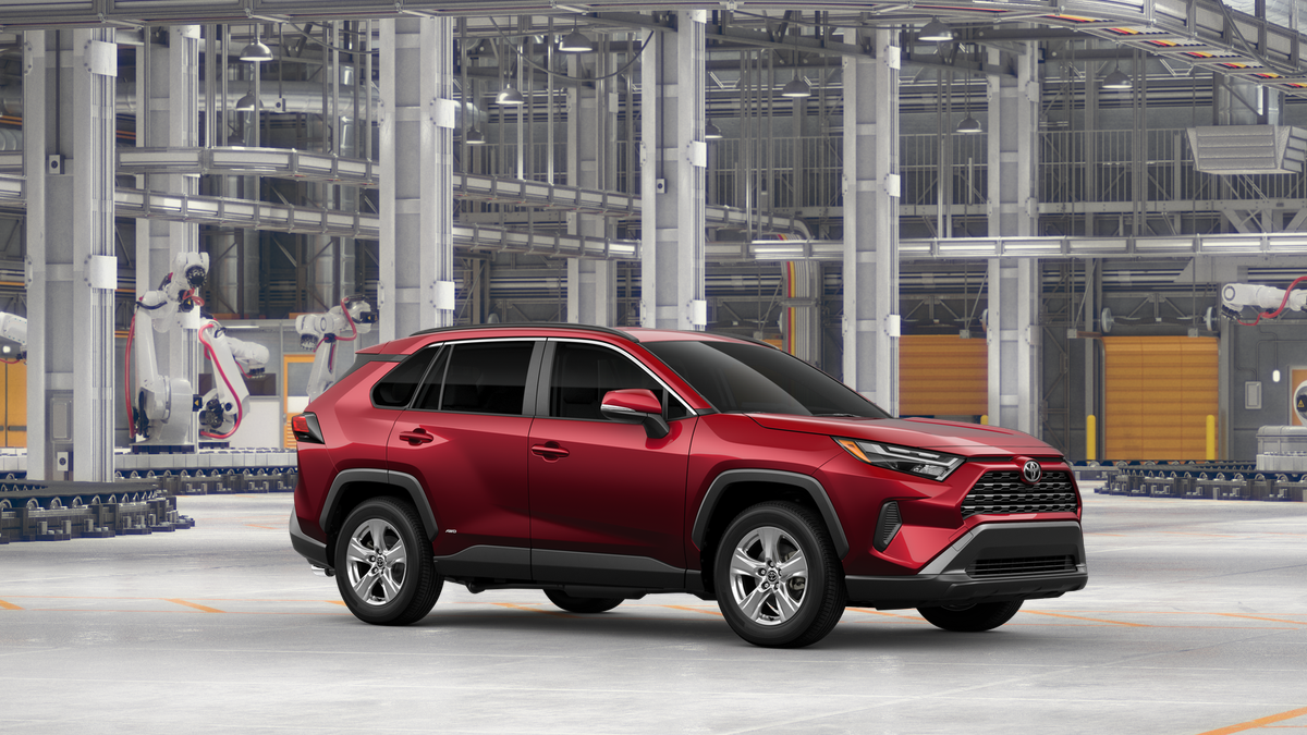 2025 Toyota RAV4 Hybrid XLE photo 13