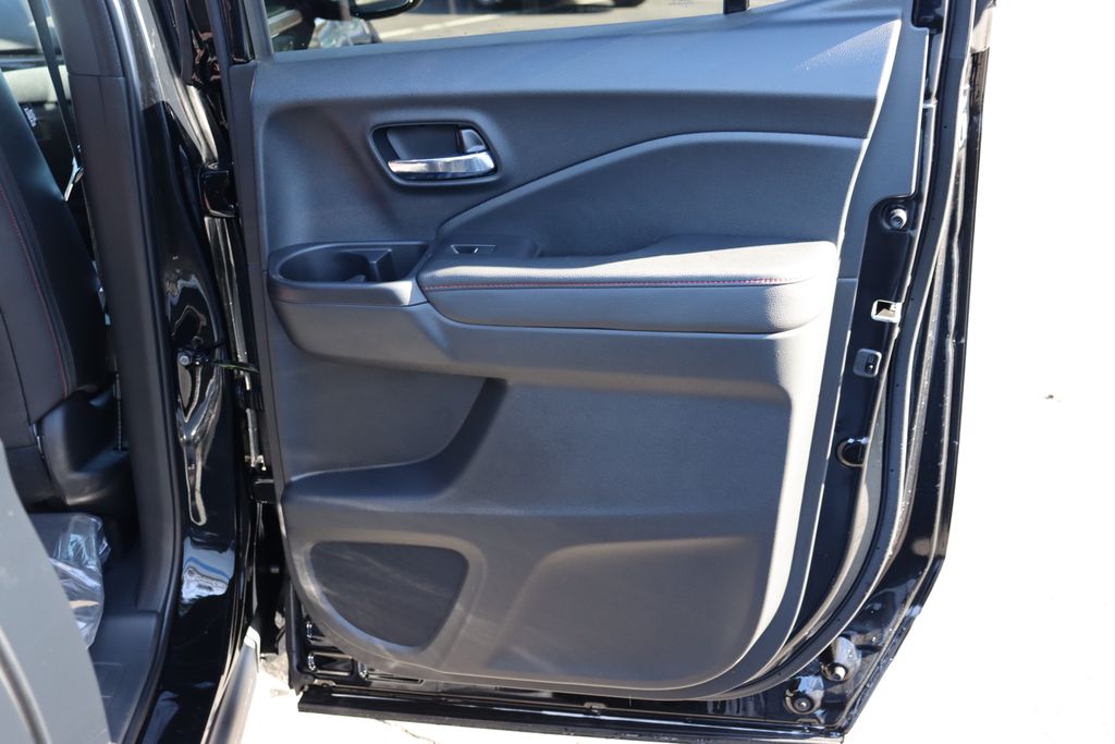 2025 Honda Ridgeline Black Edition photo 12