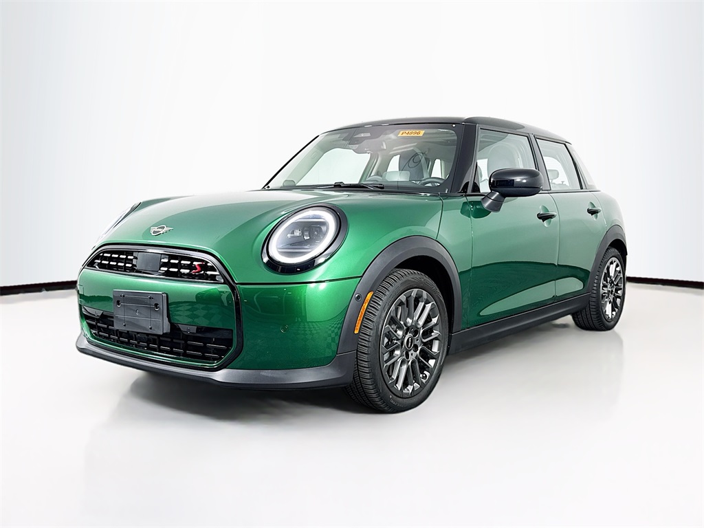 2025 Mini Cooper S Hardtop 4 Door photo 3