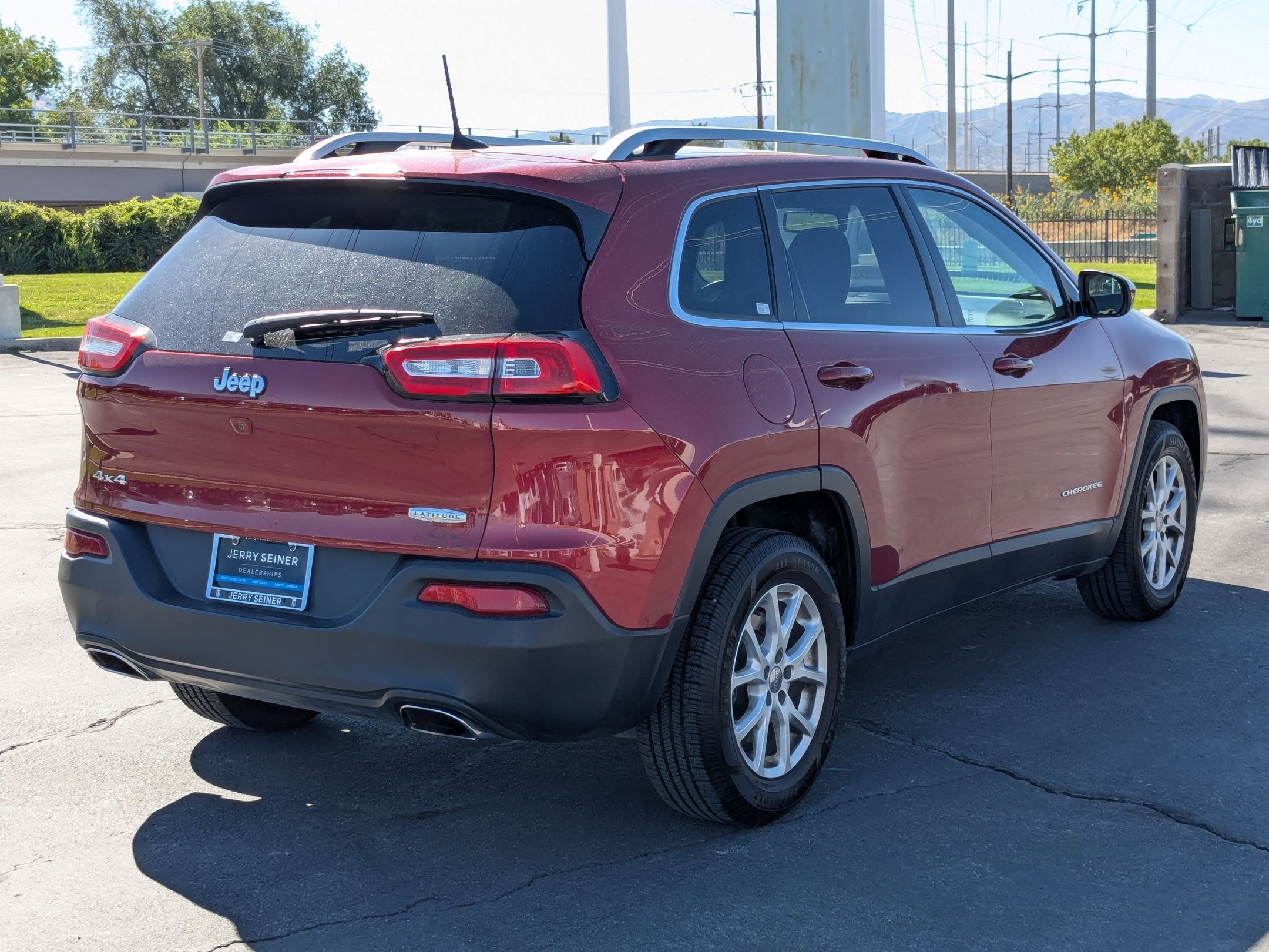 2017 Jeep Cherokee Latitude photo 4