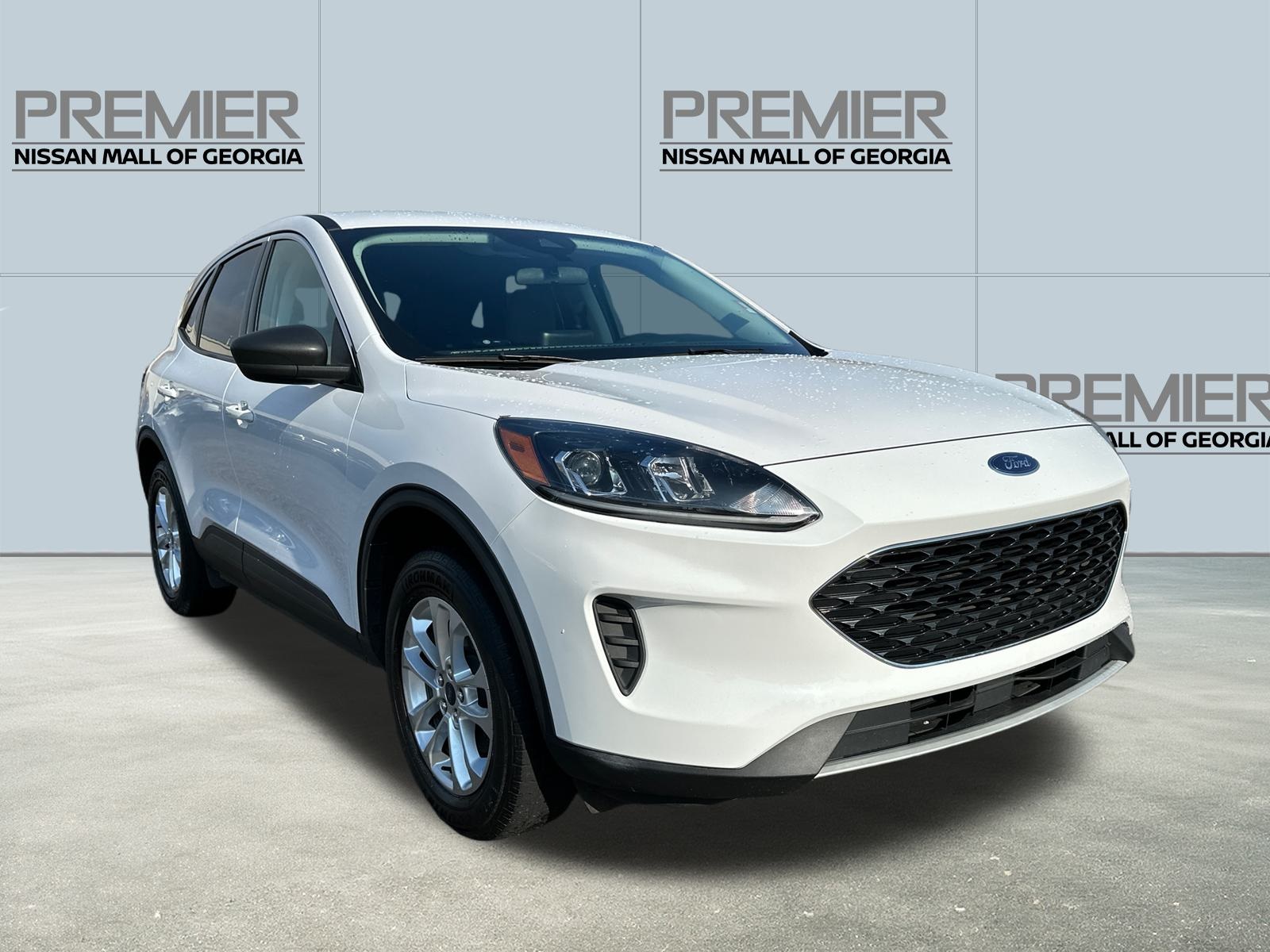 2022 Ford Escape SE photo 3