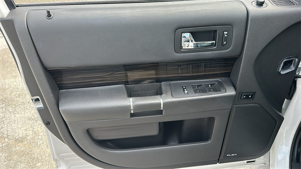2014 Ford Flex SEL photo 14