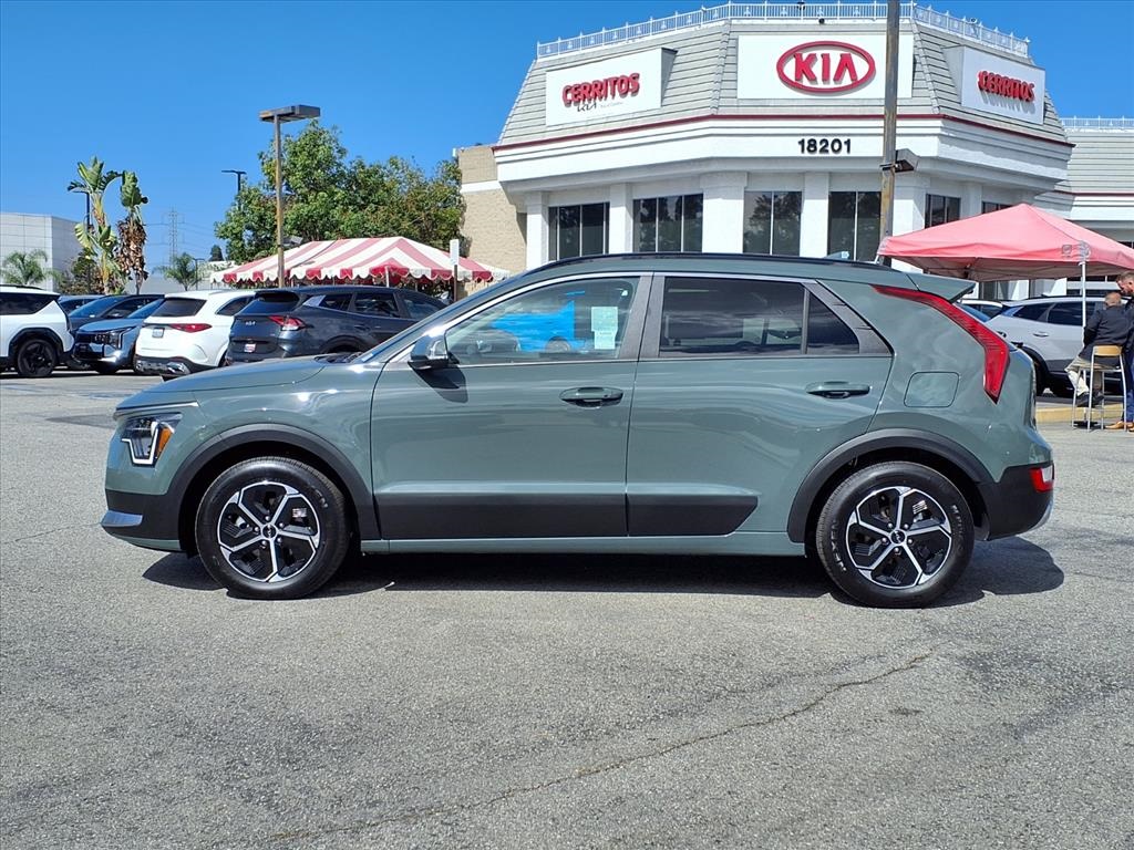 2025 Kia Niro EX photo 2