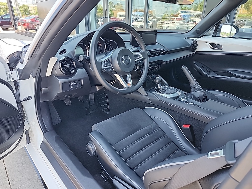 2024 Mazda MX-5 Miata Miata RF photo 11