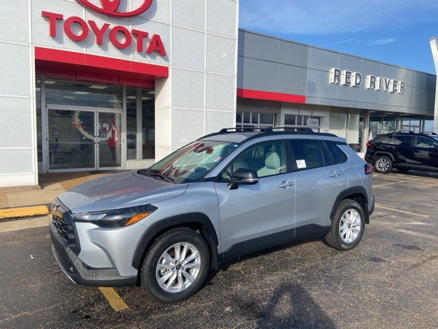 2026 Toyota Corolla Cross LE's photo