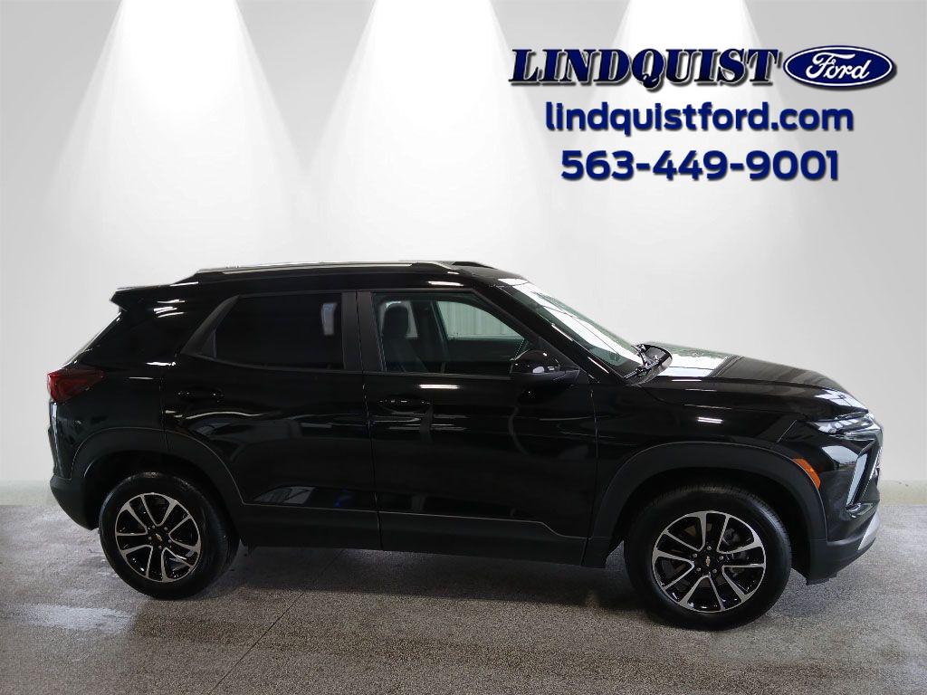 2025 Chevrolet Trailblazer LT's photo