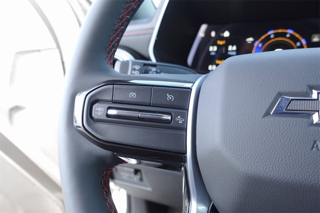 2025 Chevrolet Colorado Z71 photo 15