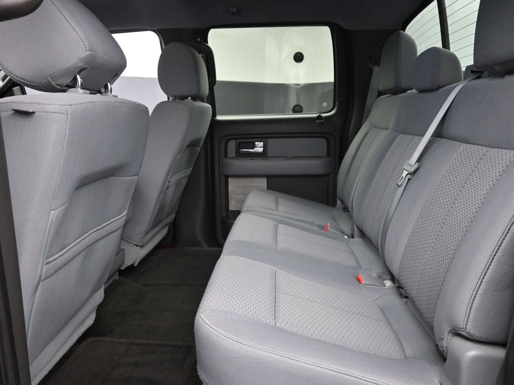 2014 Ford F-150 XLT photo 9