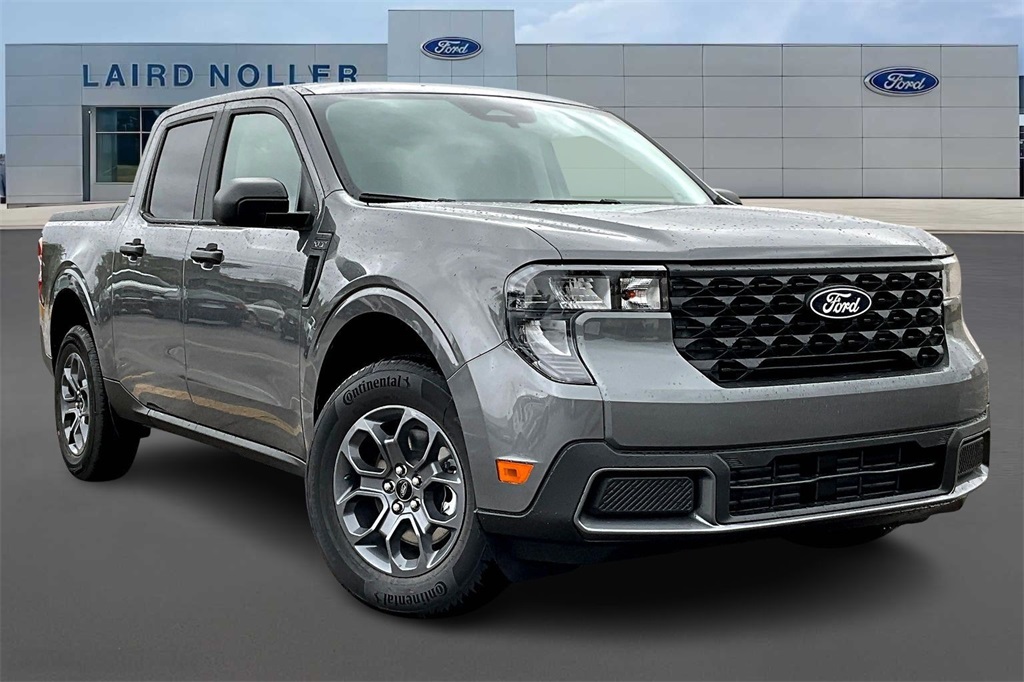 2025 Ford Maverick XLT photo 2