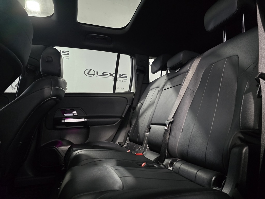 2020 Mercedes Benz GLB 250 photo 26