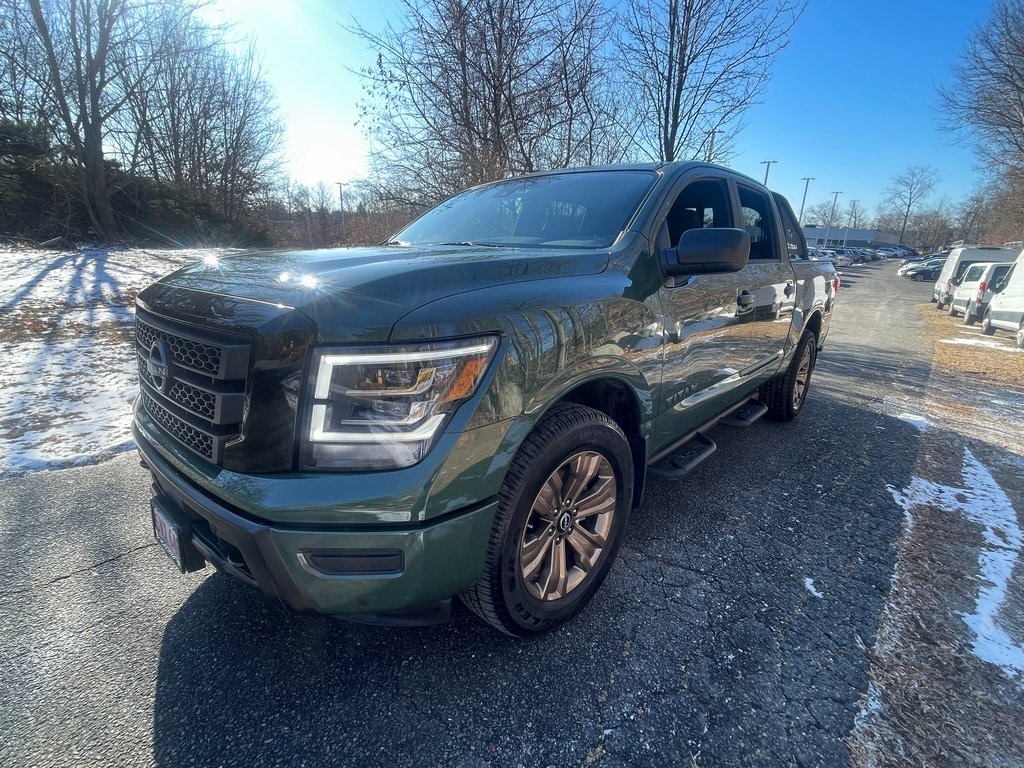 2024 Nissan Titan SV photo 8