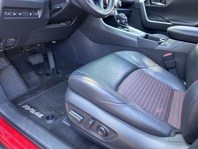 2022 Toyota RAV4 Prime XSE photo 22
