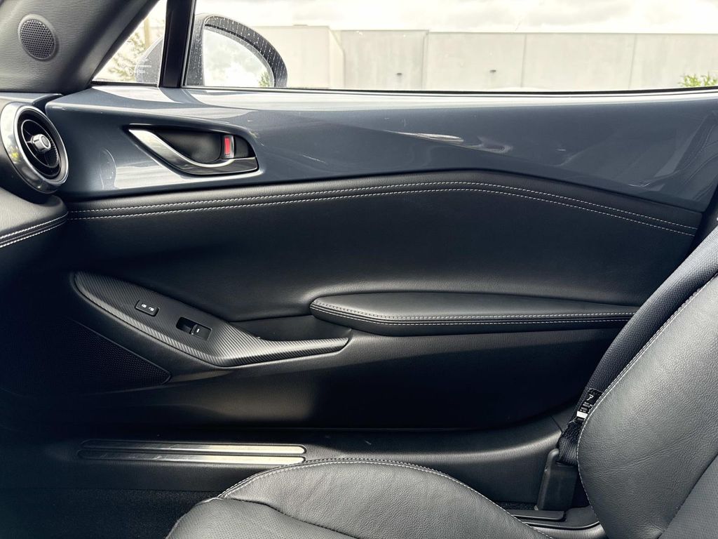 2020 Mazda MX-5 Miata Miata Grand Touring photo 16