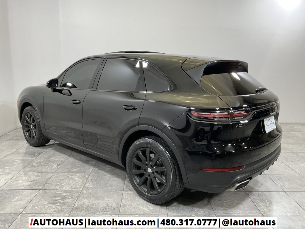 2019 Porsche Cayenne Base photo 3
