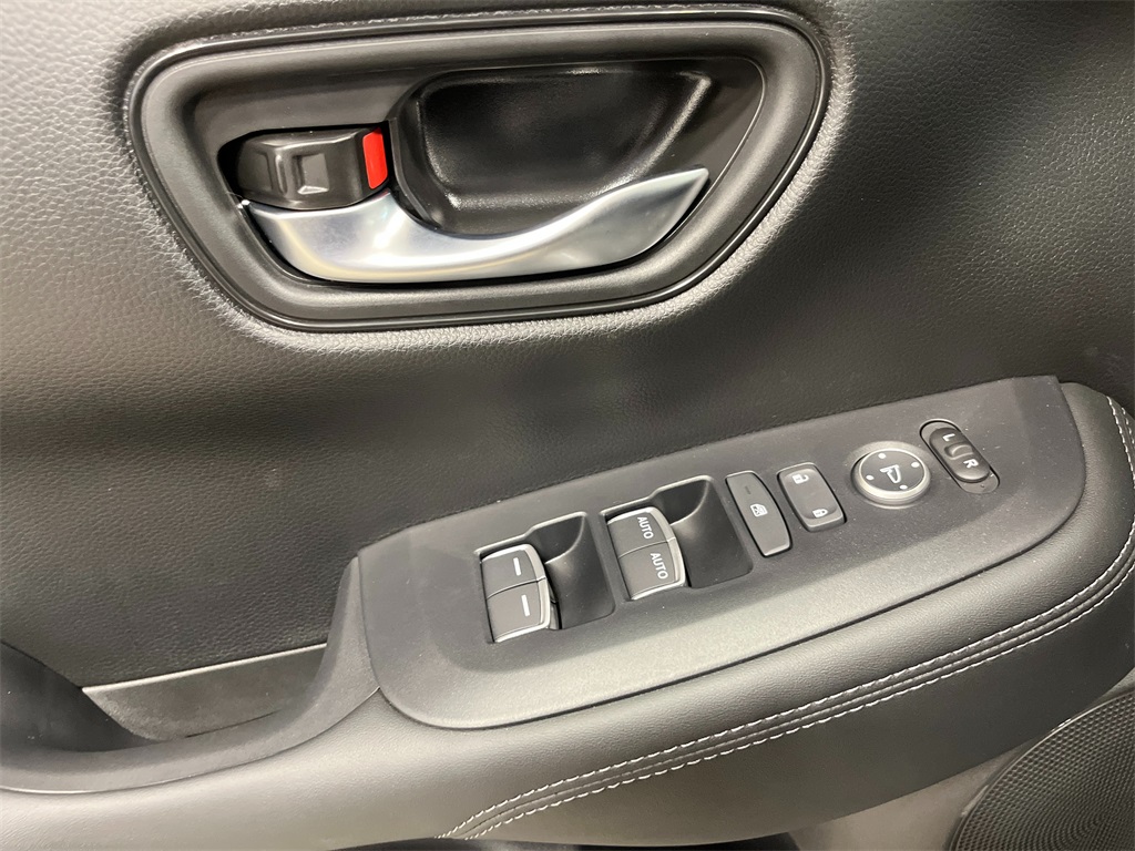 2026 Honda HR-V EX-L photo 13