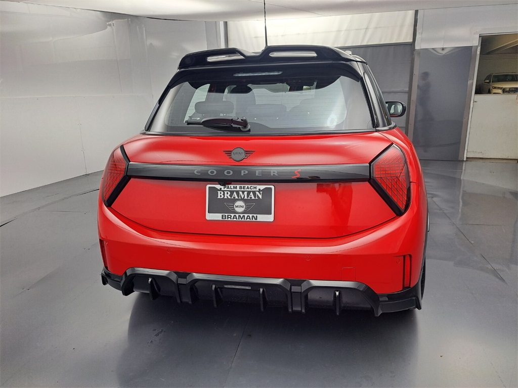 2026 Mini Cooper 4 Door Hardtop S Iconic photo 4
