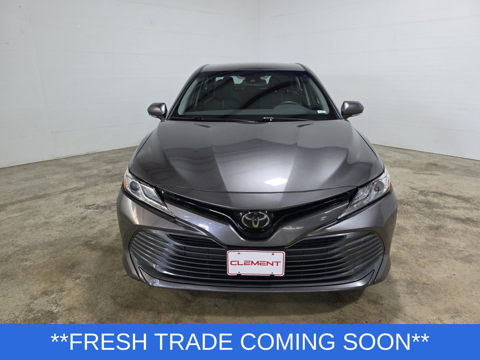 2020 Toyota Camry XLE photo 2