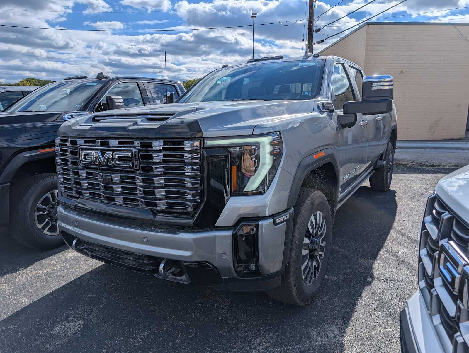 2026 GMC Sierra 2500HD Denali Ultimate's photo