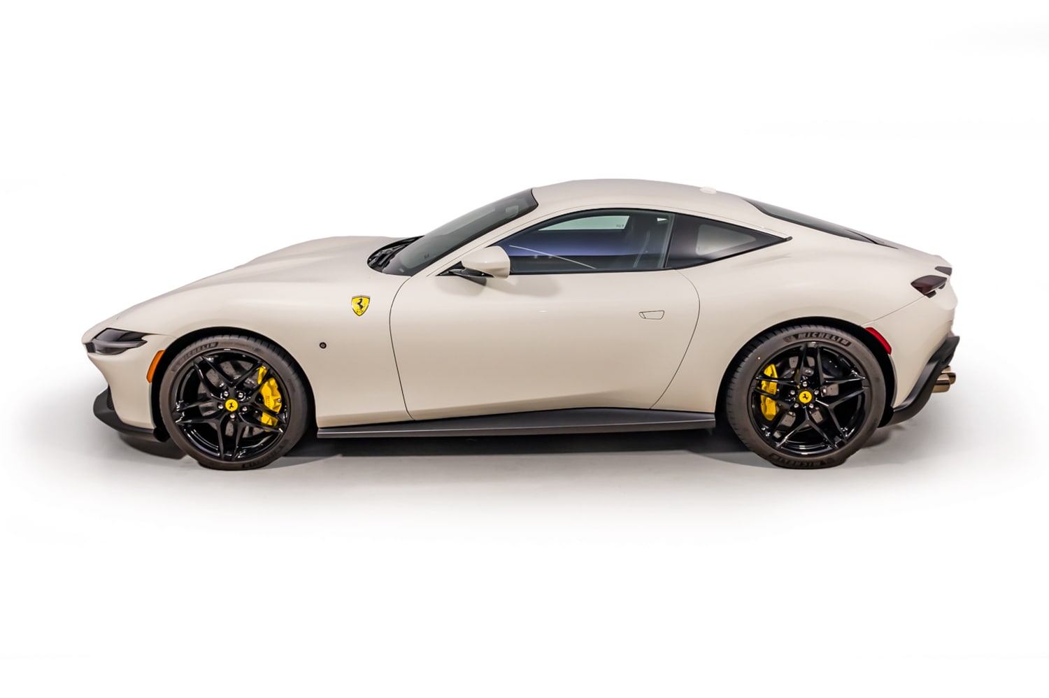 2022 Ferrari Roma photo 4