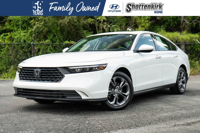 2023 Honda Accord EX's photo