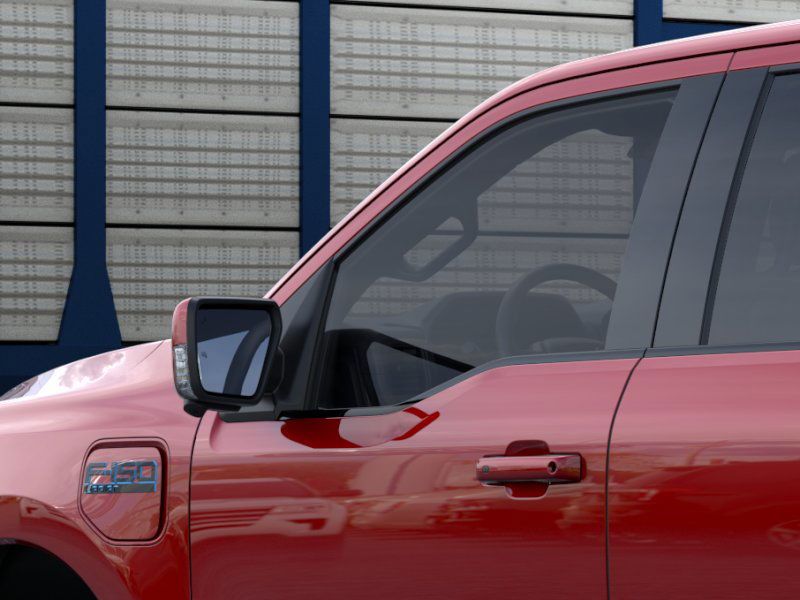 2025 Ford F-150 Lightning Lariat photo 20