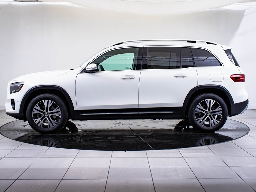 2026 Mercedes Benz GLB 250 4MATIC photo 2