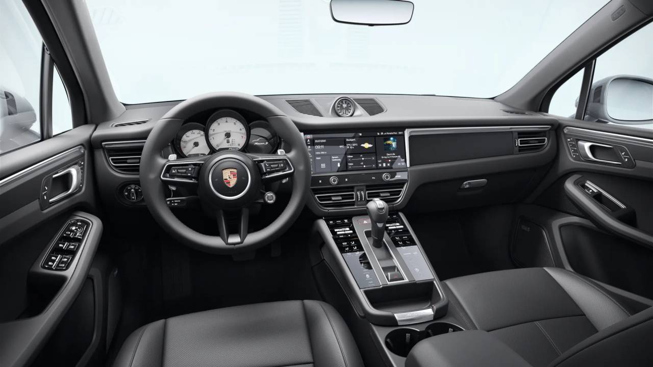 2026 Porsche Macan S photo 10