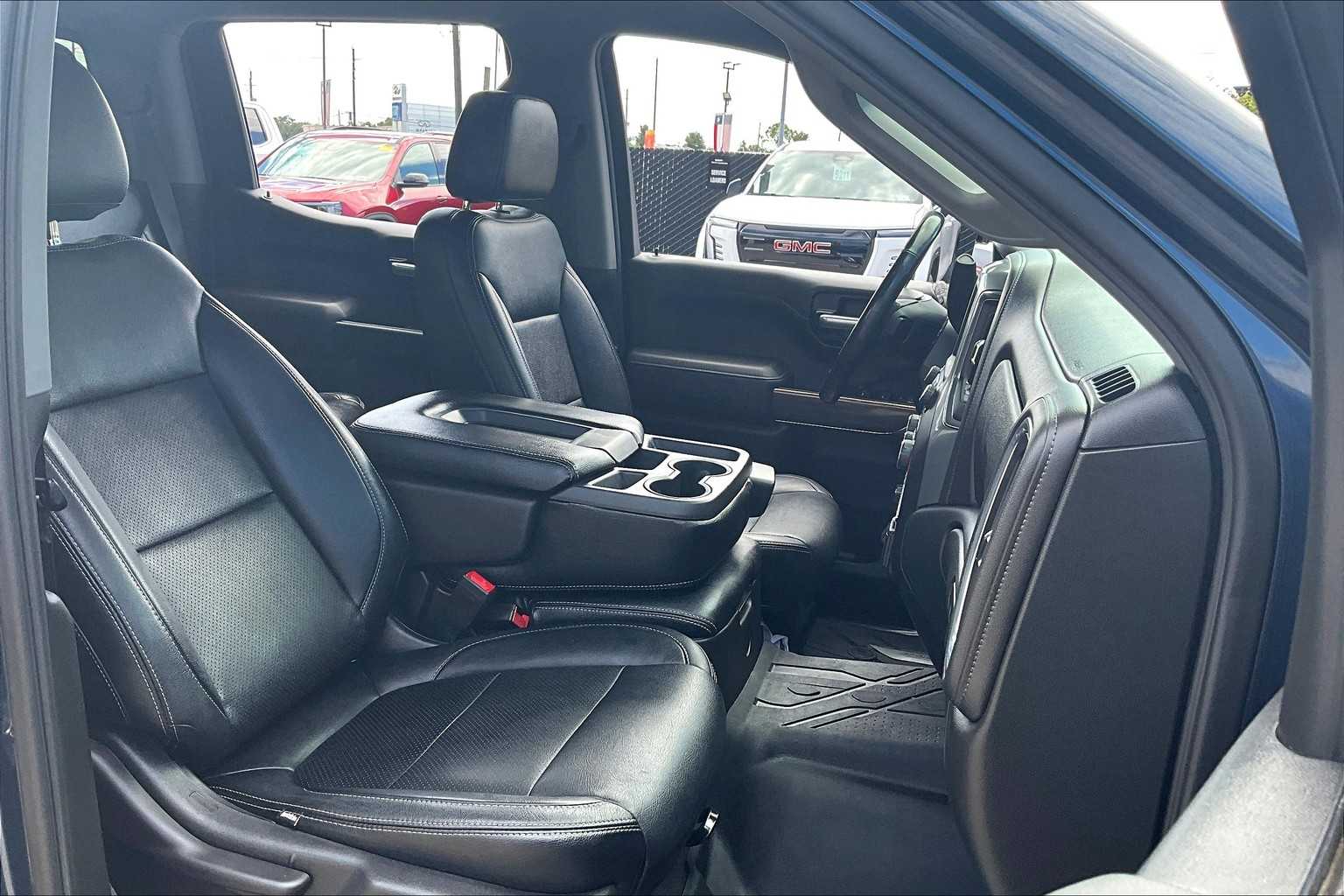 2020 Chevrolet Silverado 1500 LT photo 8