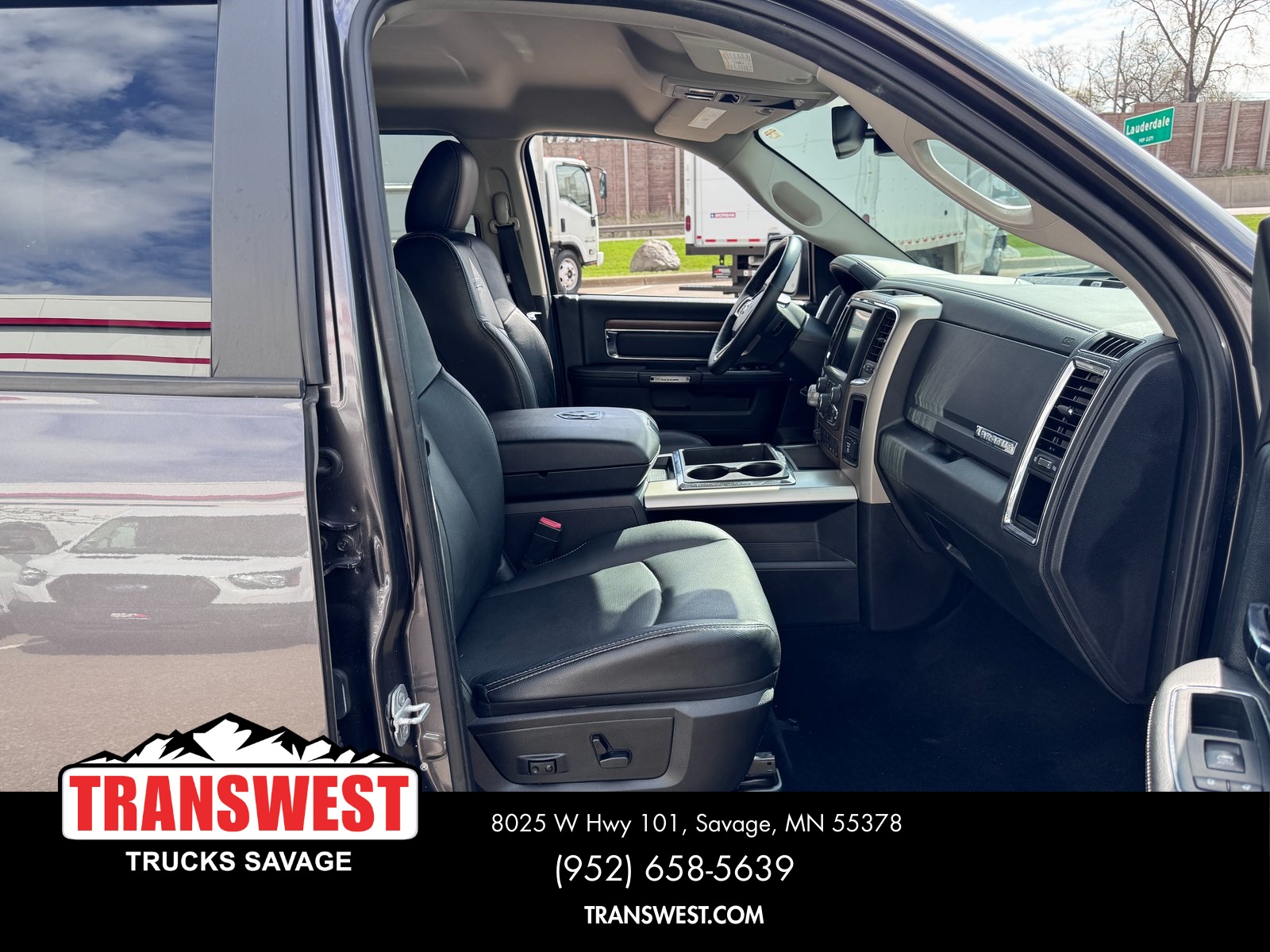 2014 Ram 1500 Laramie photo 18
