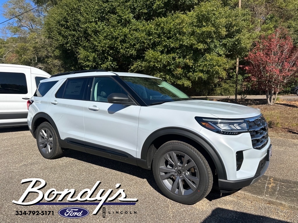 2026 Ford Explorer Active's photo