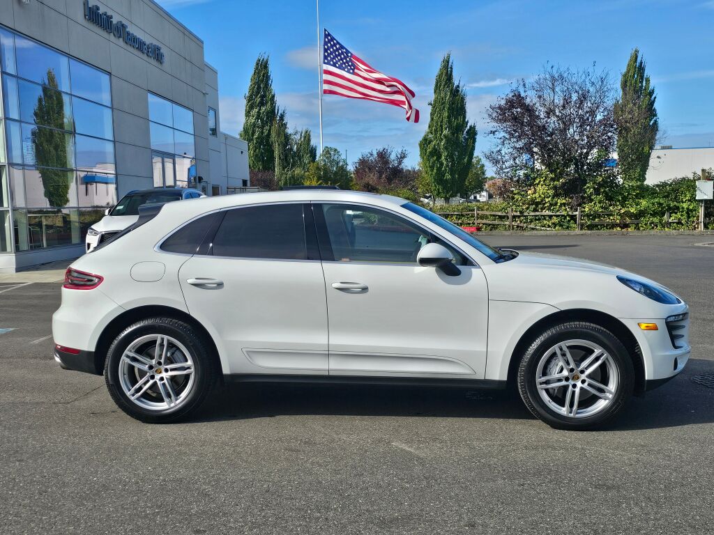 2015 Porsche Macan S photo 8