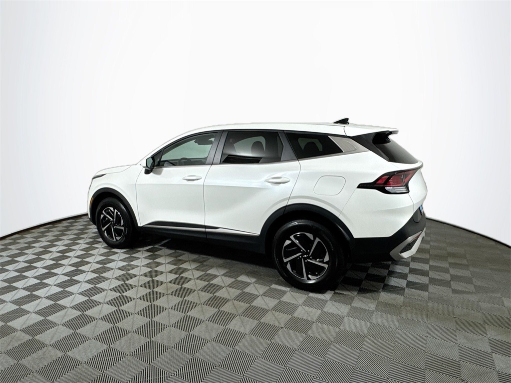 2023 Kia Sportage Hybrid LX photo 13