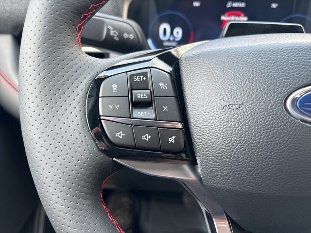 2025 Ford Explorer ST-Line photo 16