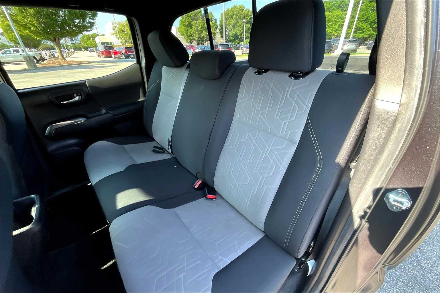 2023 Toyota Tacoma TRD Double Cab V6 photo 17