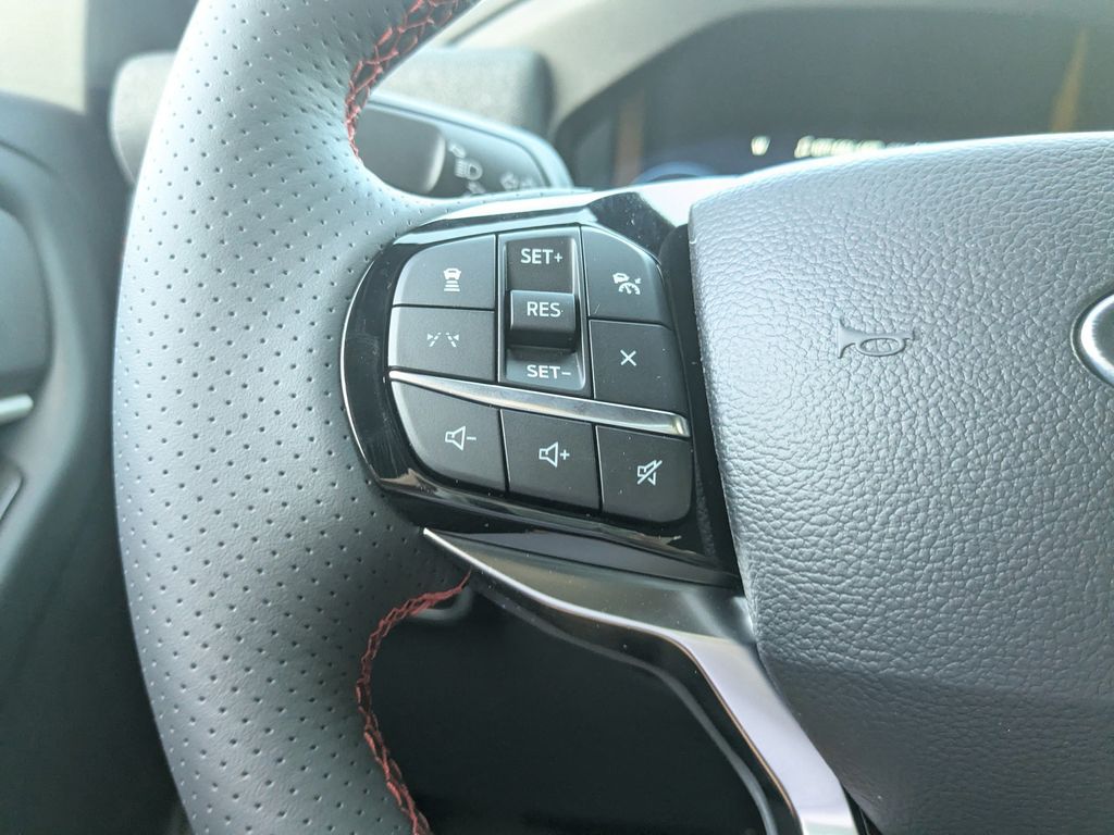 2025 Ford Explorer ST photo 29