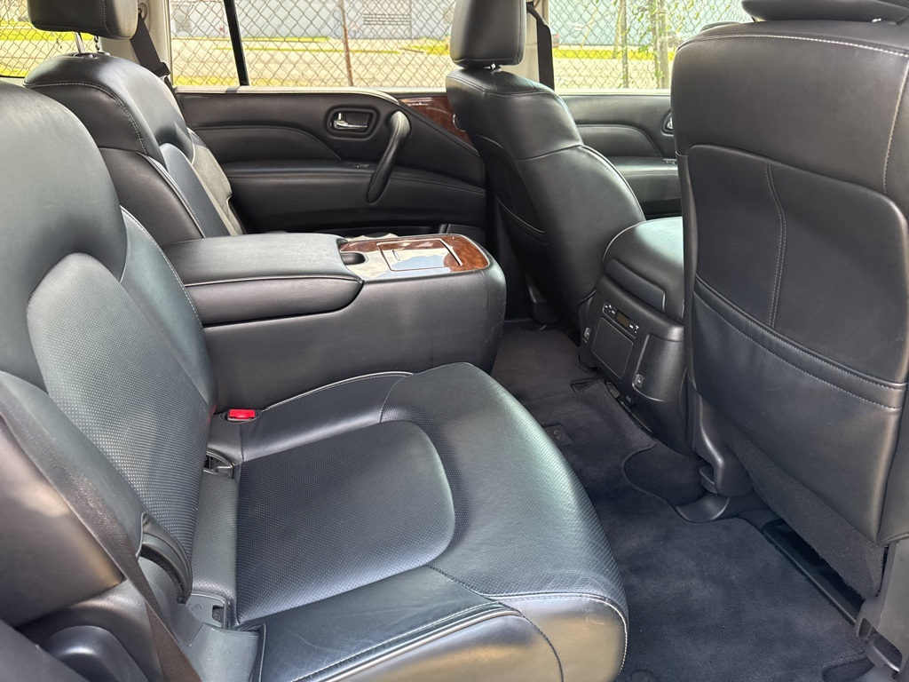 2019 Infiniti QX80 Luxe photo 8