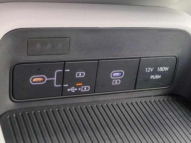 2024 Hyundai Kona SE photo 18
