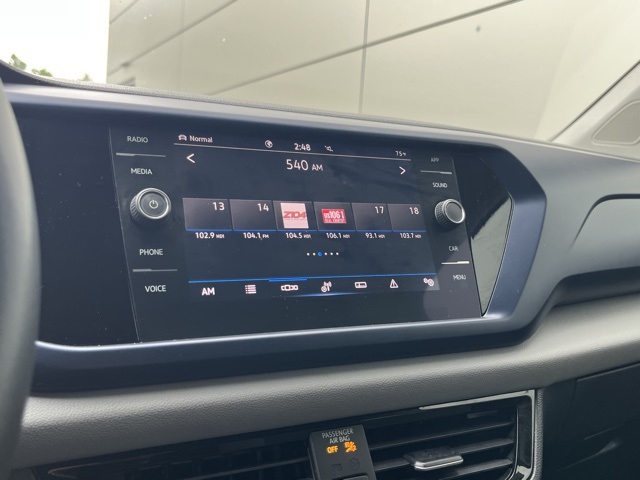2022 Volkswagen Taos SE photo 36