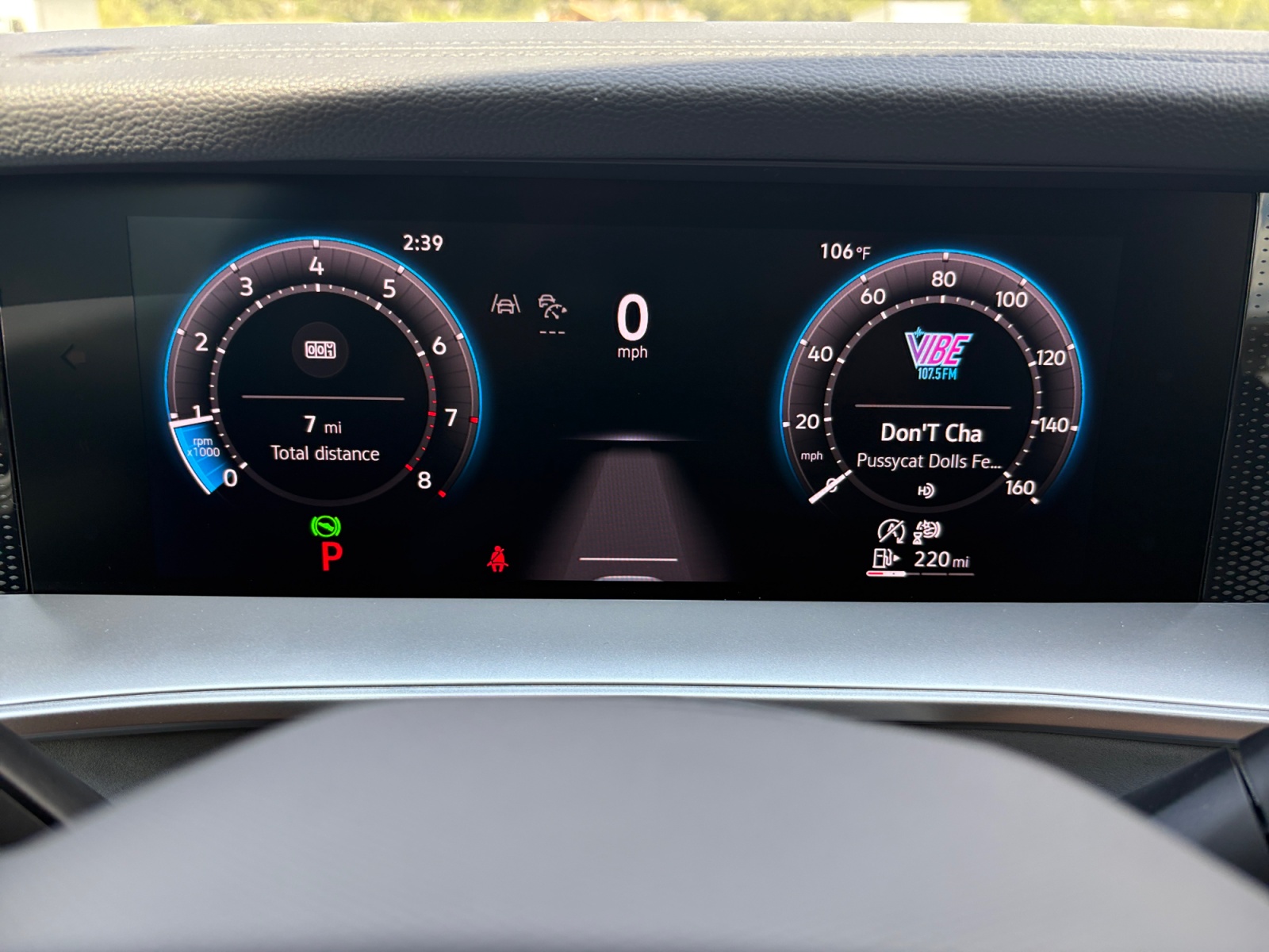 2025 Volkswagen Tiguan SE photo 19