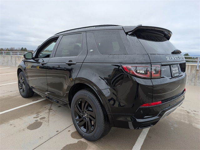 2025 Land Rover Discovery Sport S photo 3