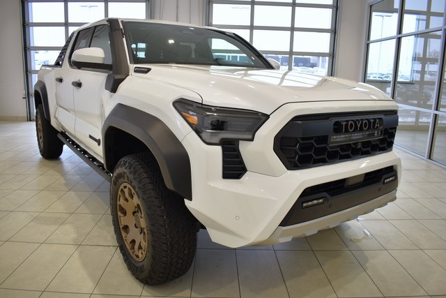 2025 Toyota Tacoma Trailhunter's photo