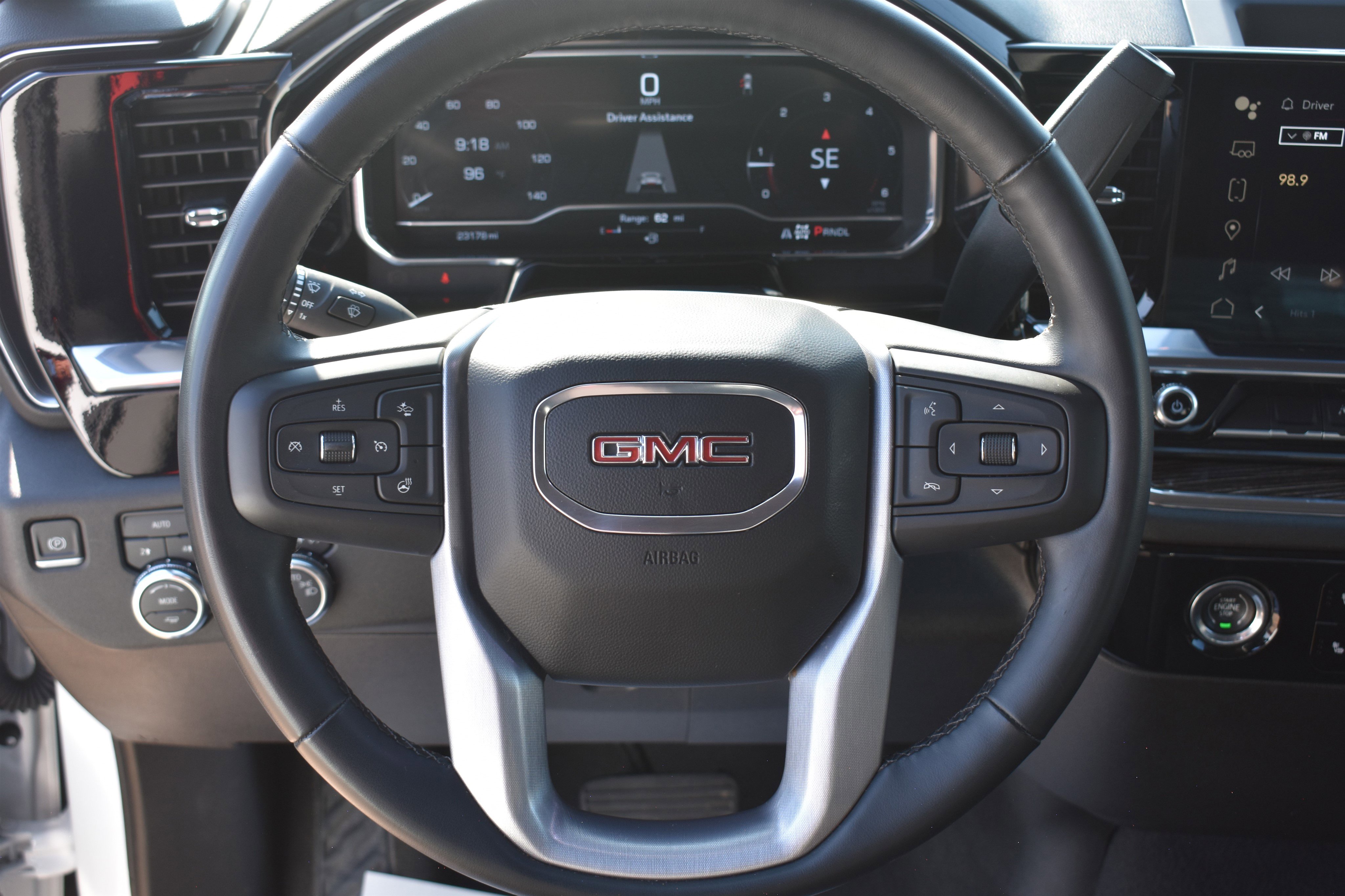 2024 Gmc Sierra 1500 SLE photo 10